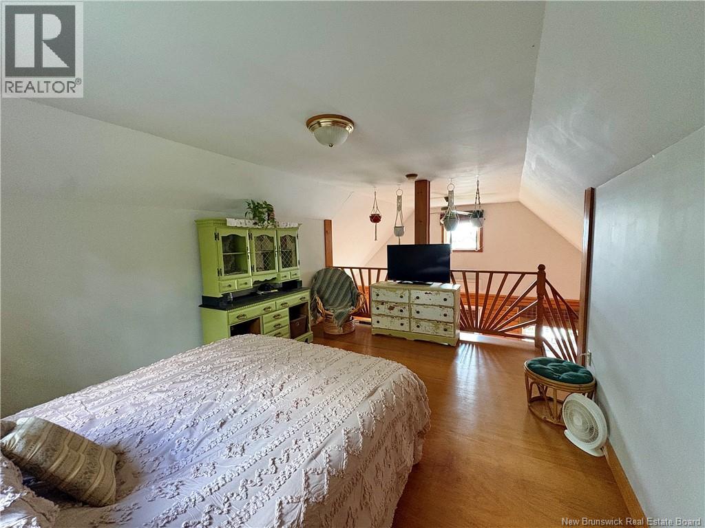 27 Binks Crescent - 24