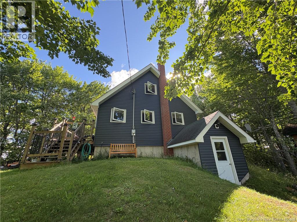 27 Binks Crescent - 1
