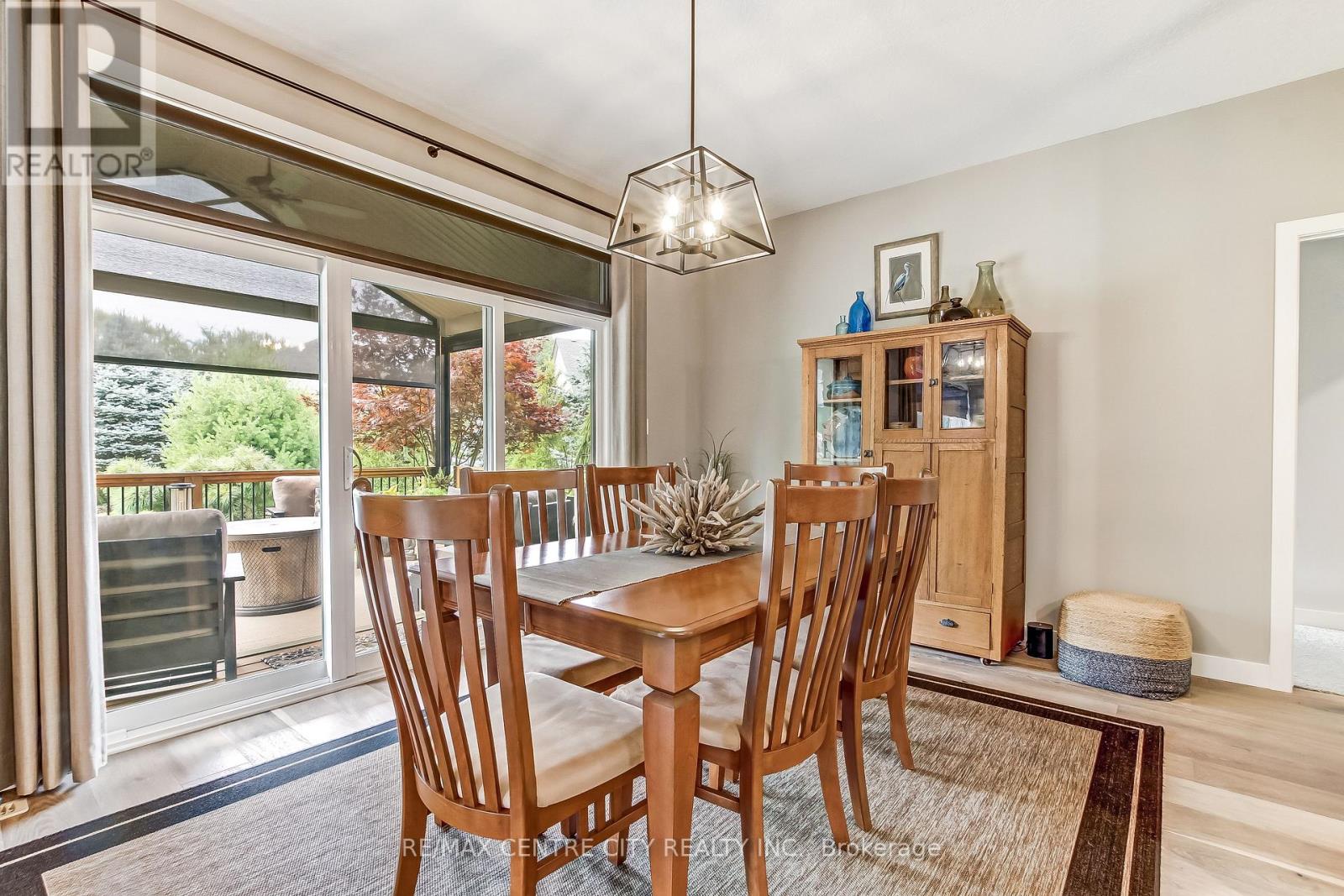23 LINCOLN'S COVE - Image 15