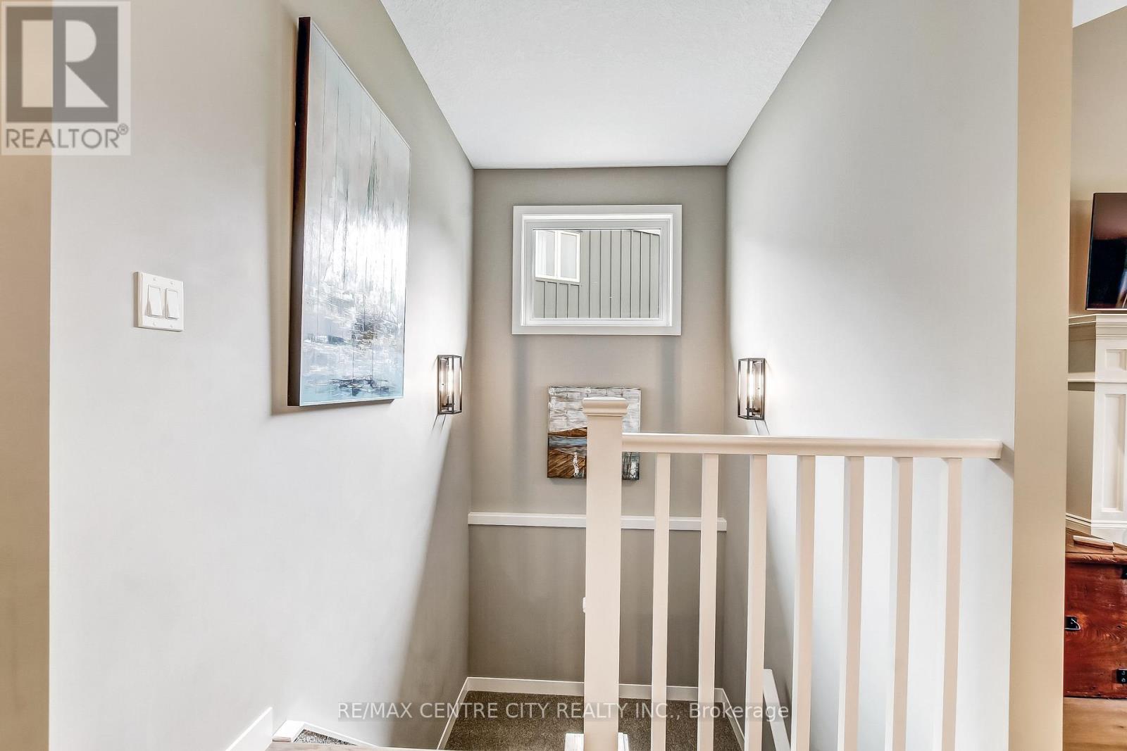 23 LINCOLN'S COVE - Image 22