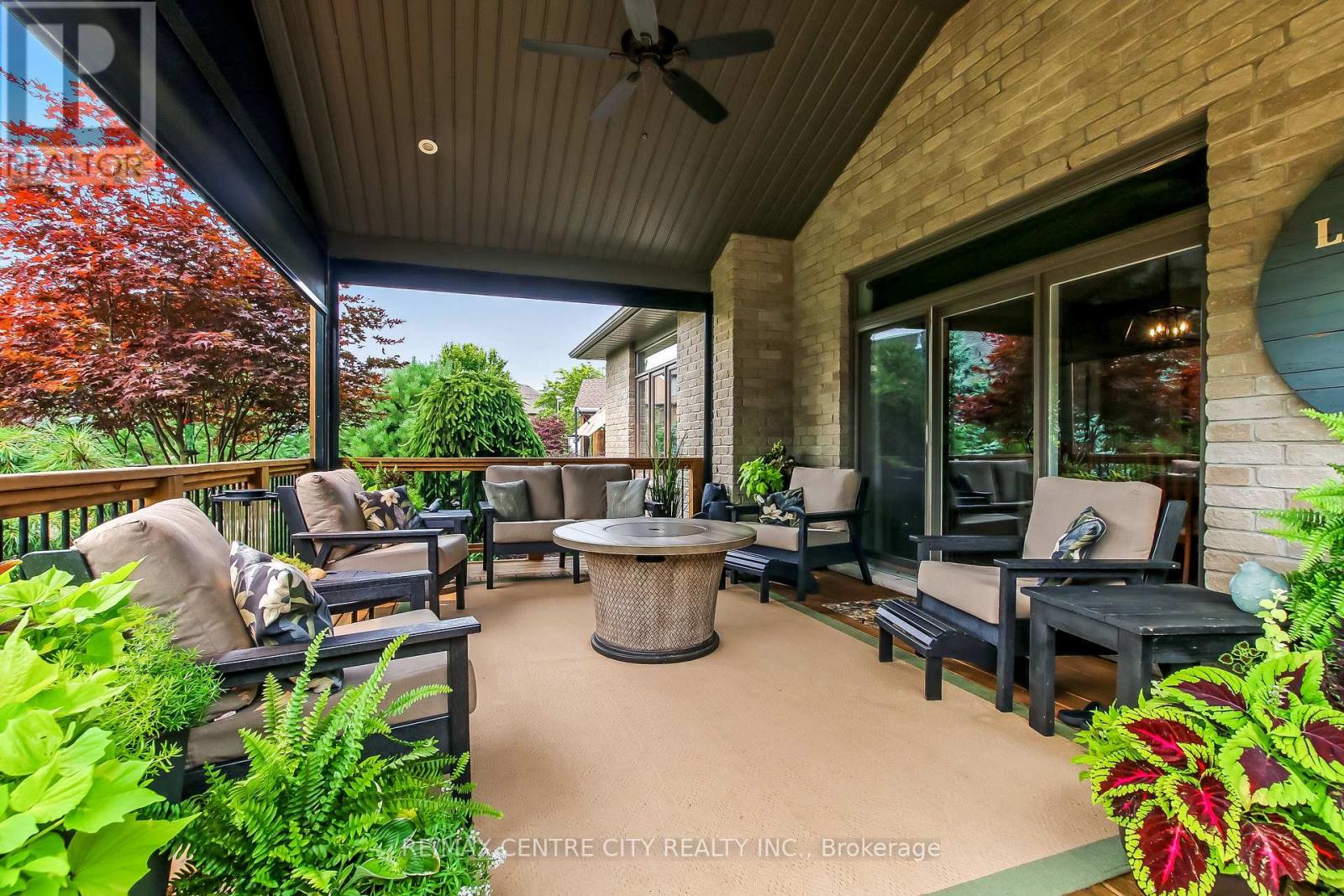 23 LINCOLN'S COVE - Image 30