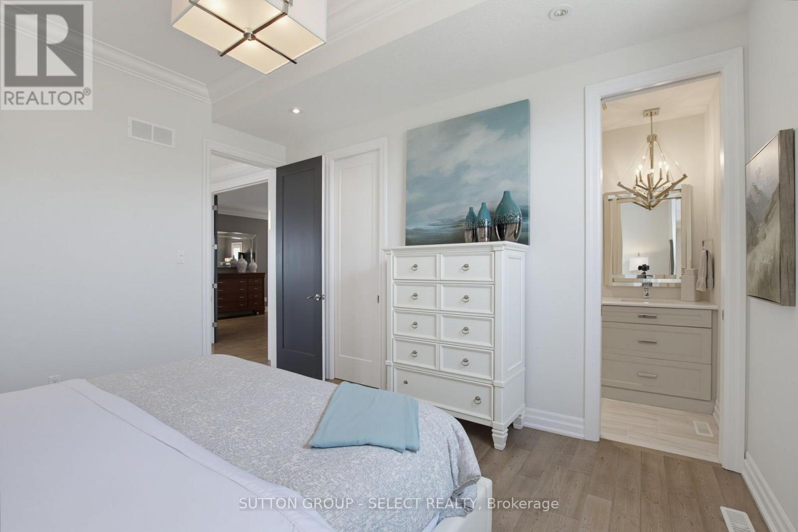 2303 WATERSIDE COURT - Image 25