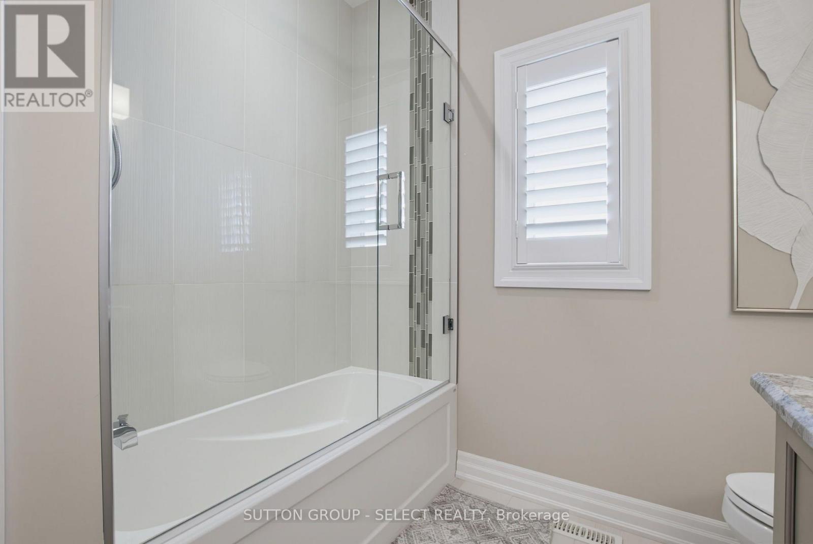 2303 WATERSIDE COURT - Image 31