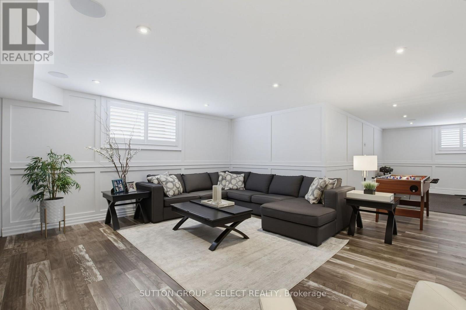 2303 WATERSIDE COURT - Image 35