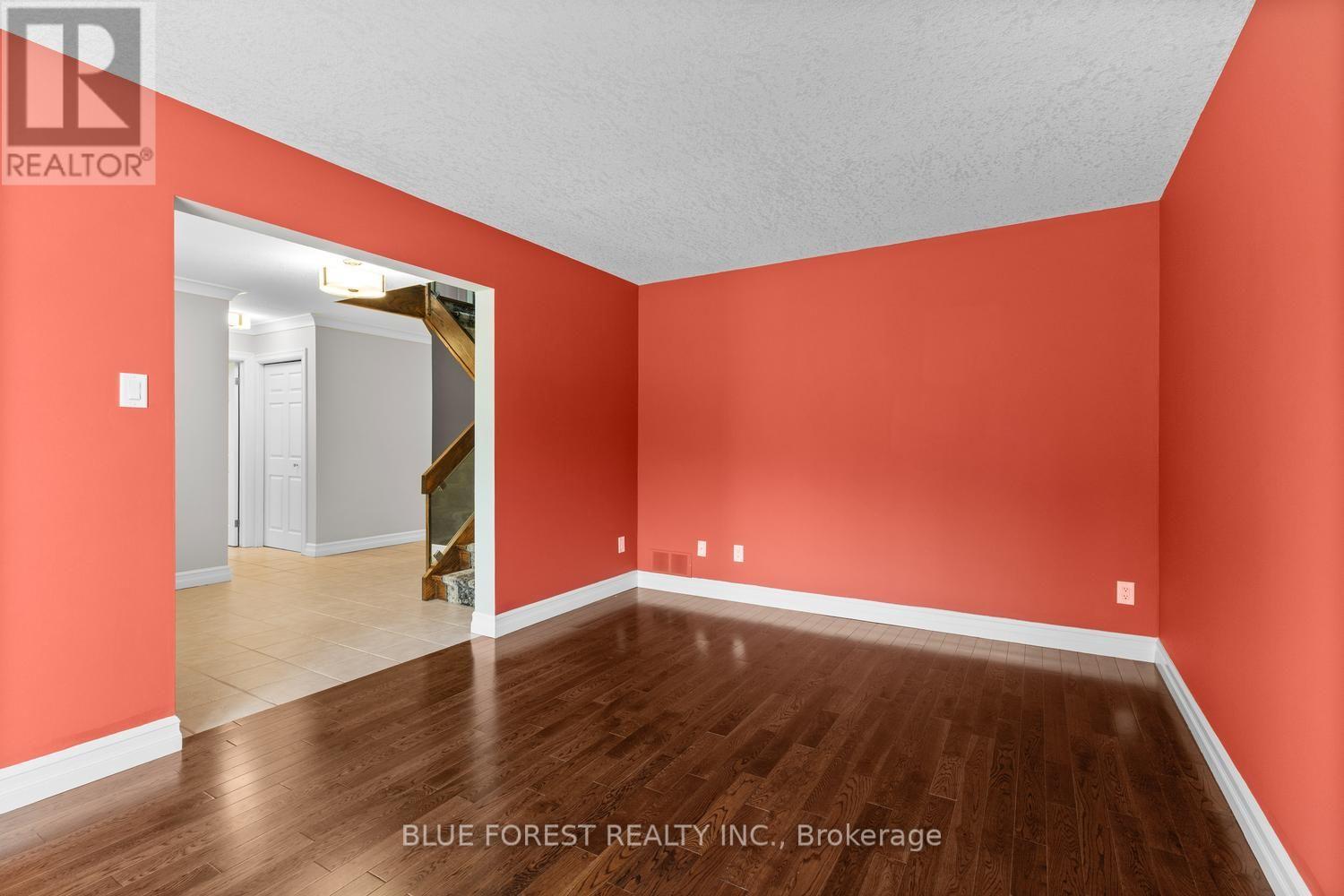 935 COUNTRY CLUB PLACE - Image 18