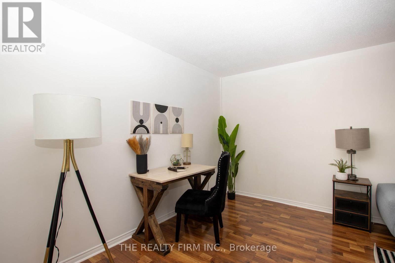 #403 135 BASELINE ROAD W - 10