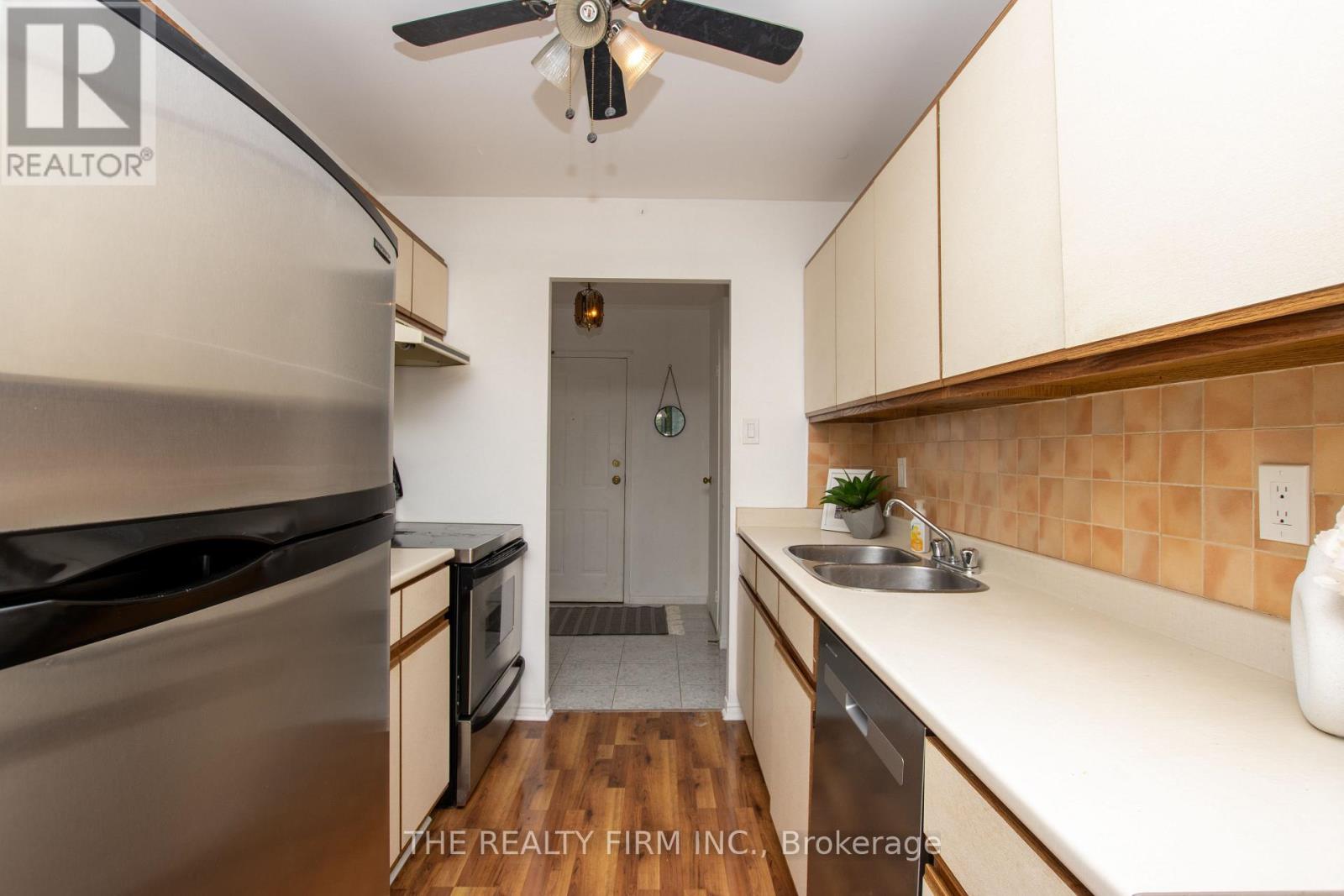 #403 135 BASELINE ROAD W - 17