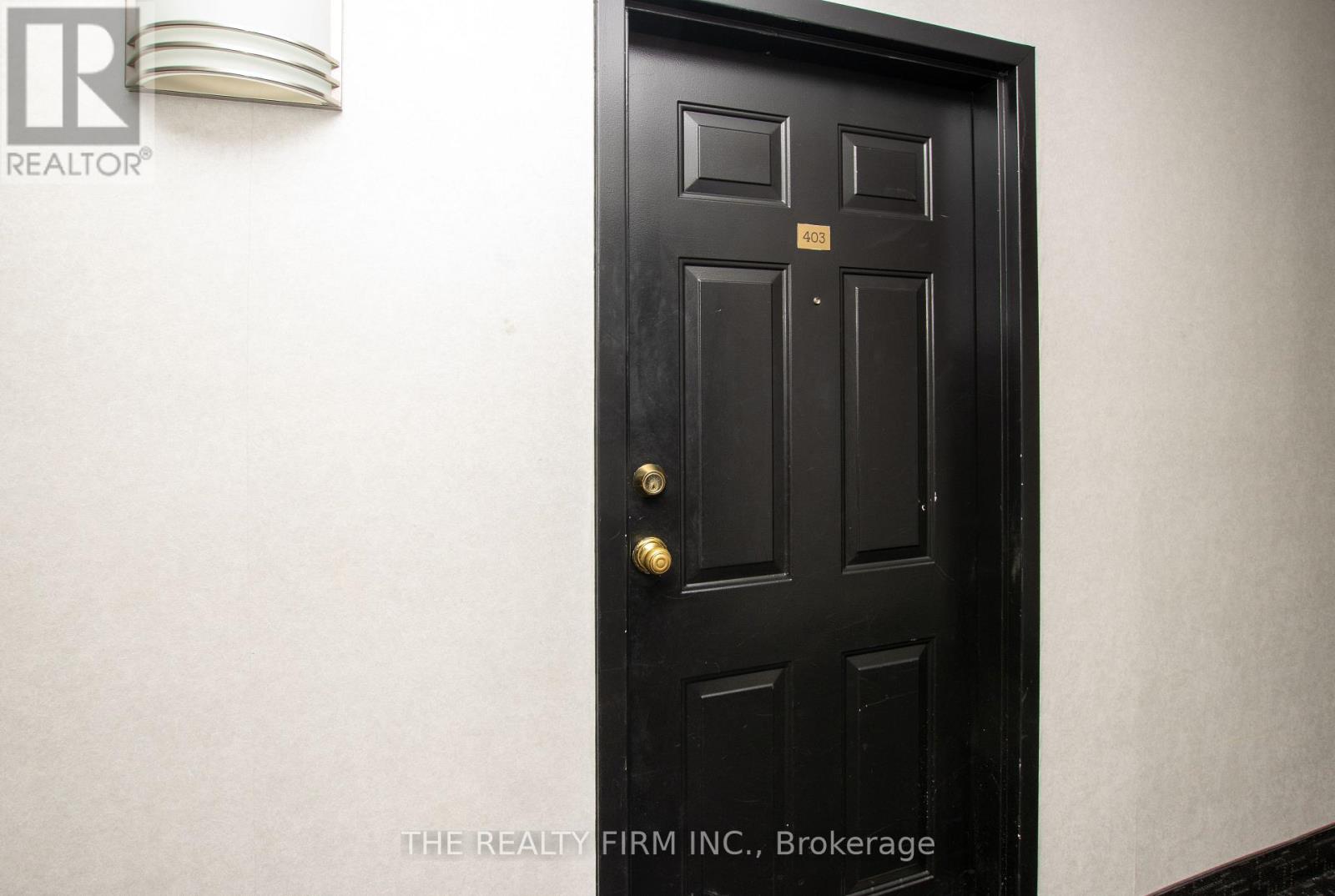 #403 135 BASELINE ROAD W - 5