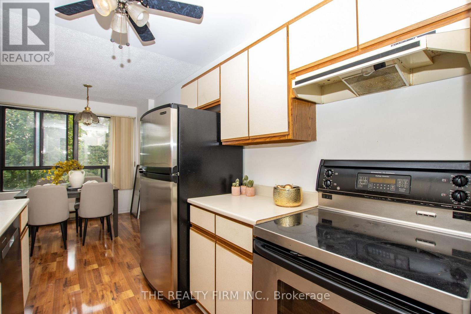 #403 135 BASELINE ROAD W - 9