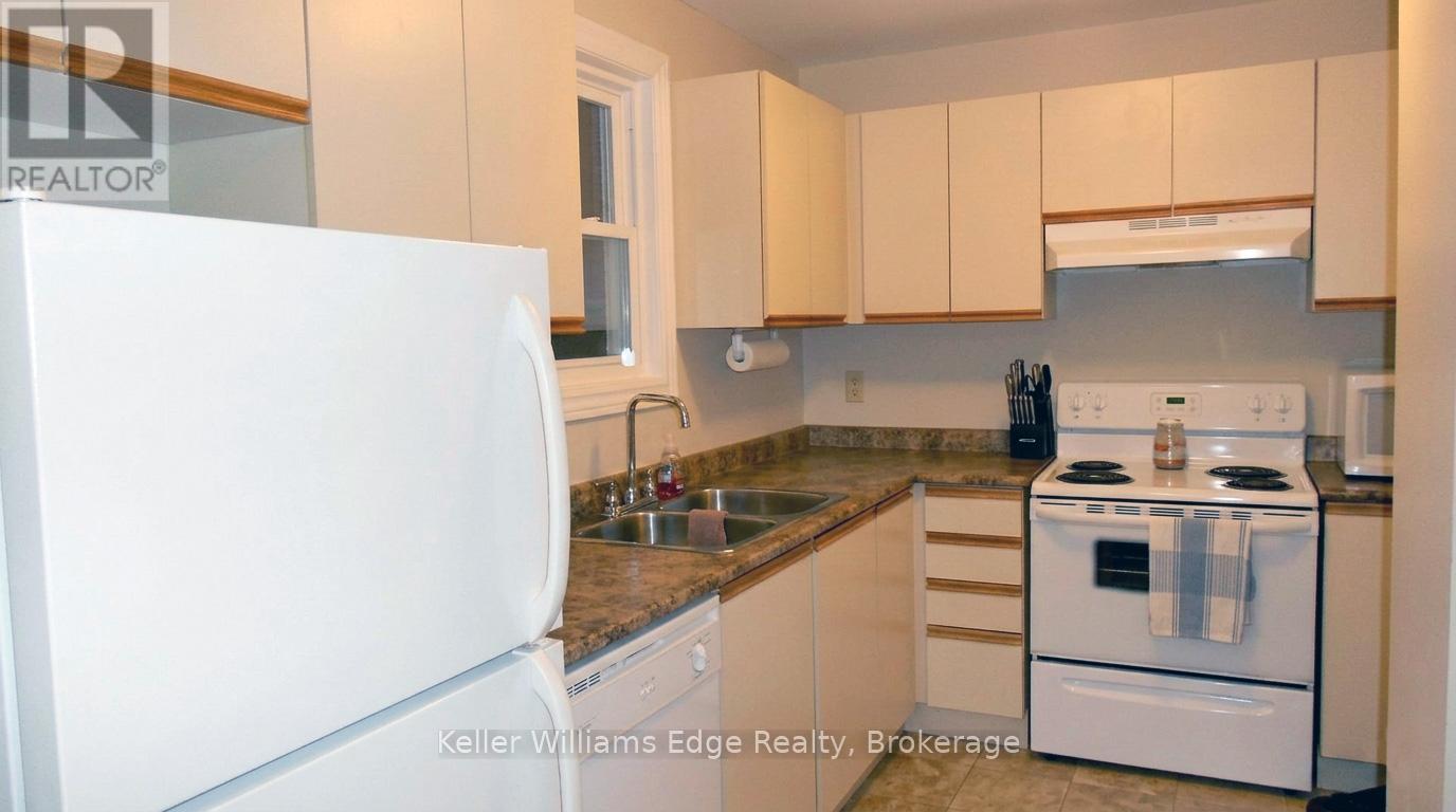 #10 175 CEDAR STREET - 11