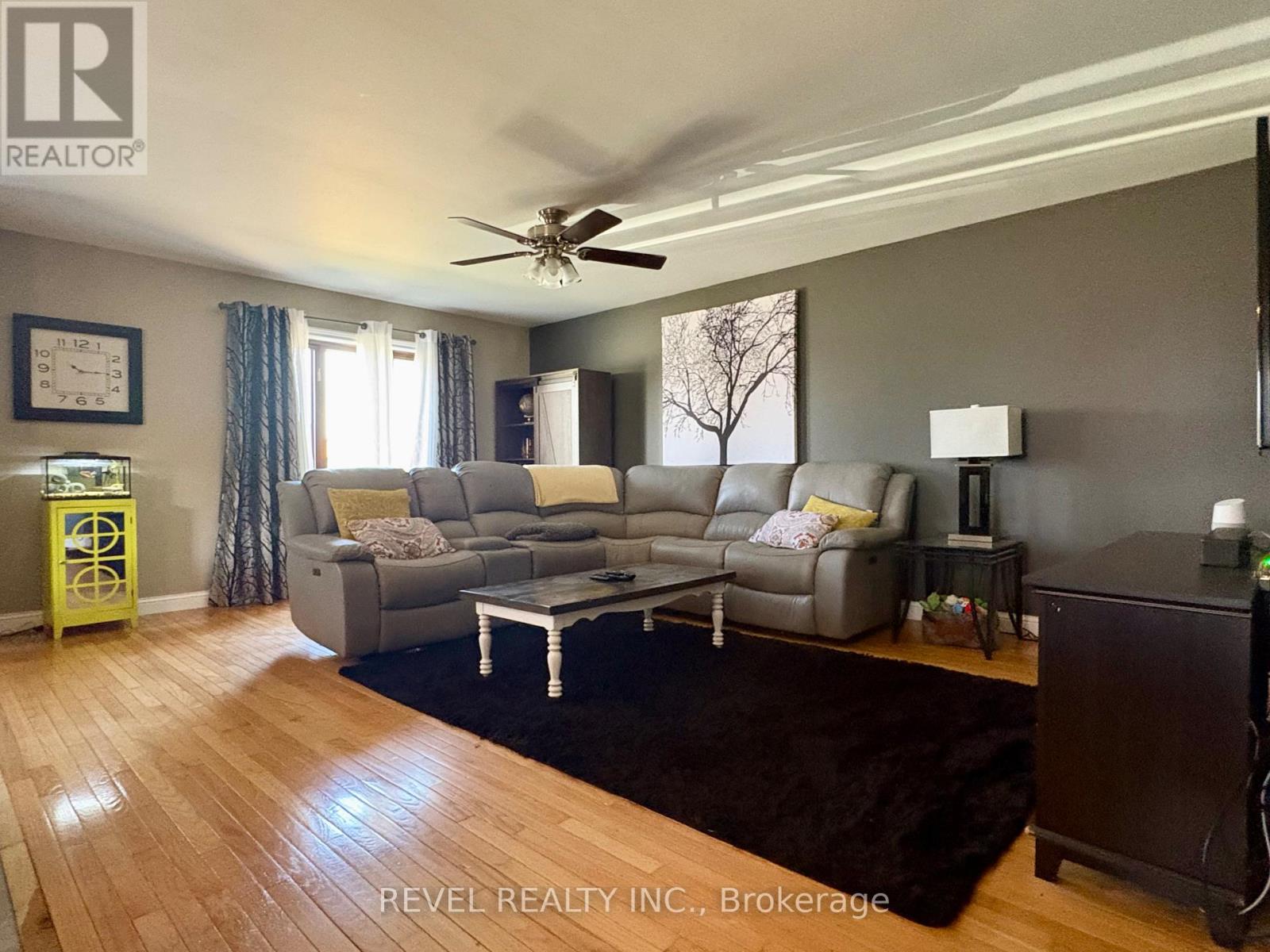 226 SECOND AVENUE - 7