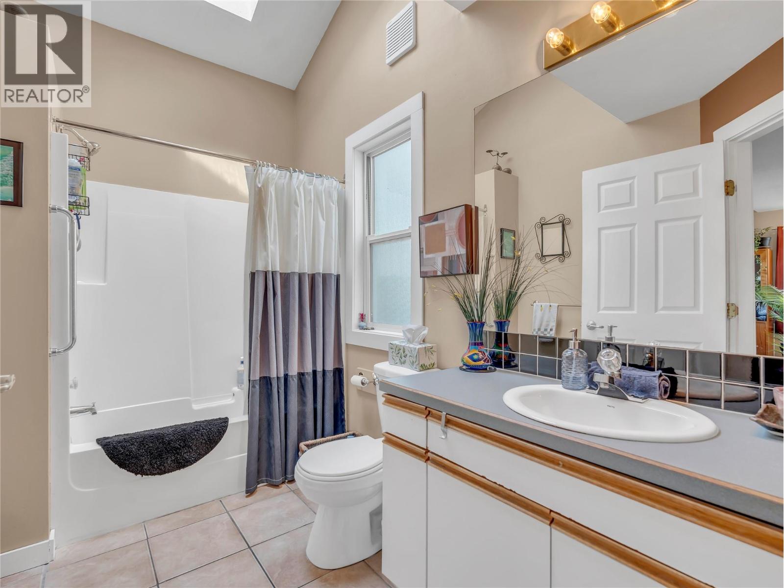 506 NELSON Avenue - 8