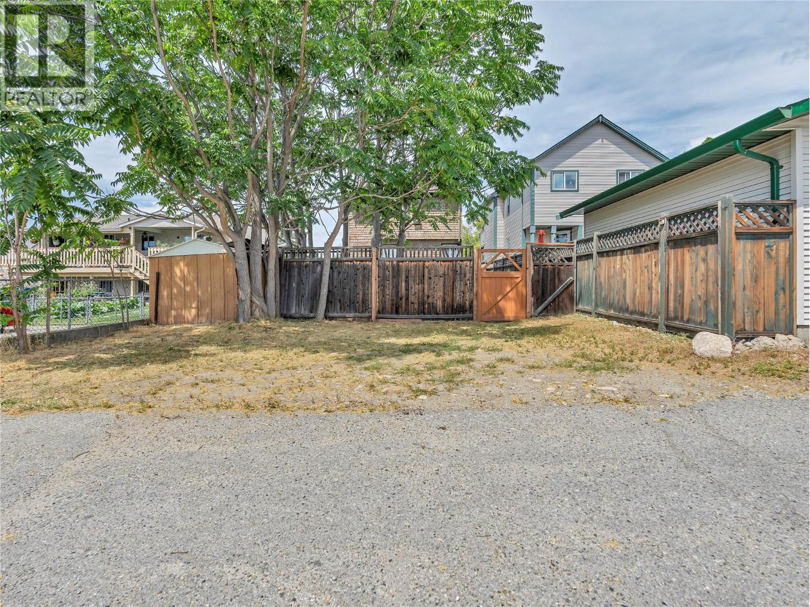 506 NELSON Avenue - 28