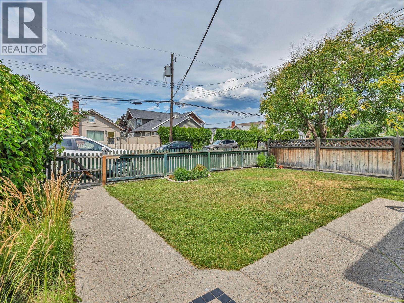 506 NELSON Avenue - 26