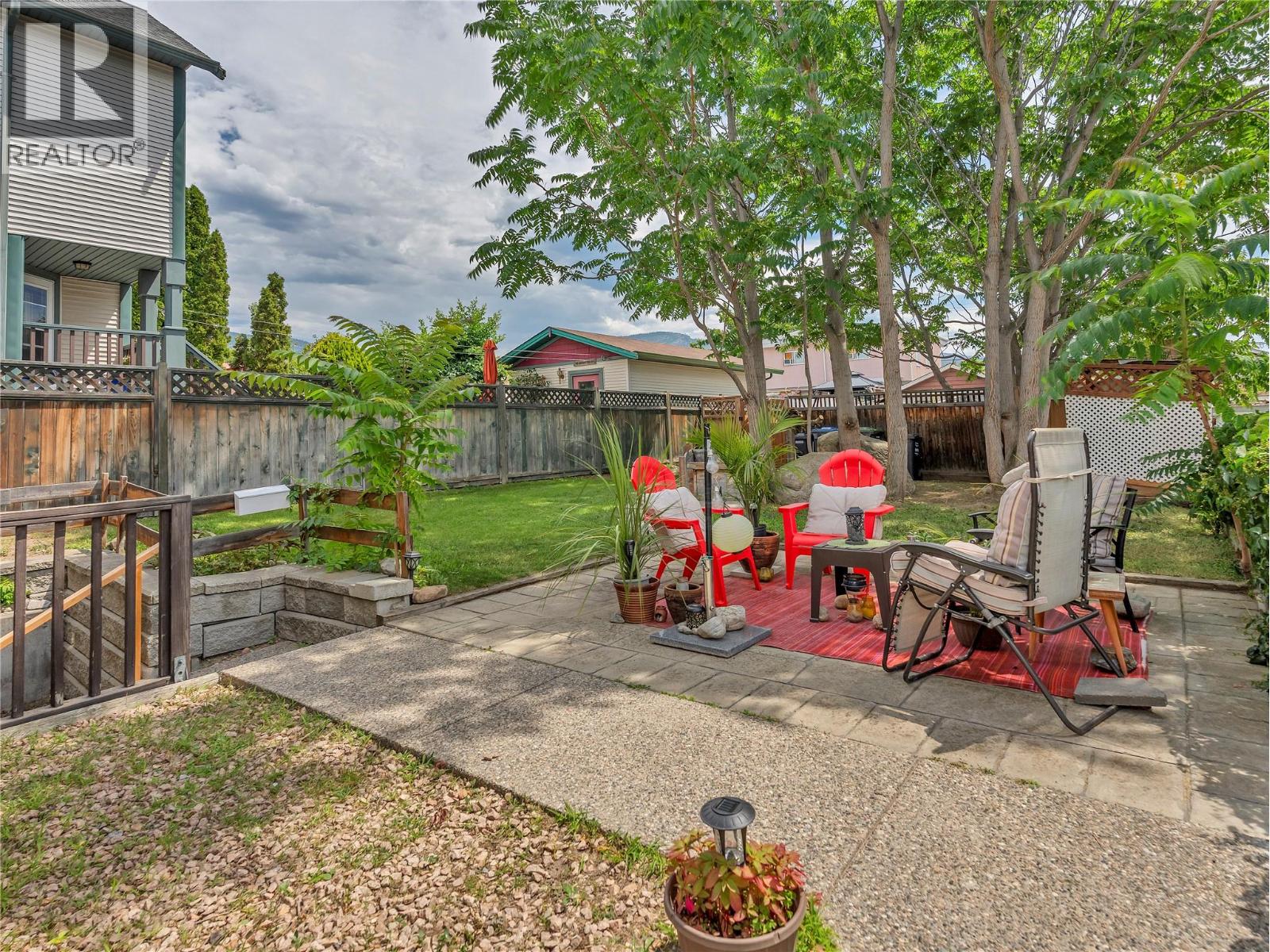 506 NELSON Avenue - 22