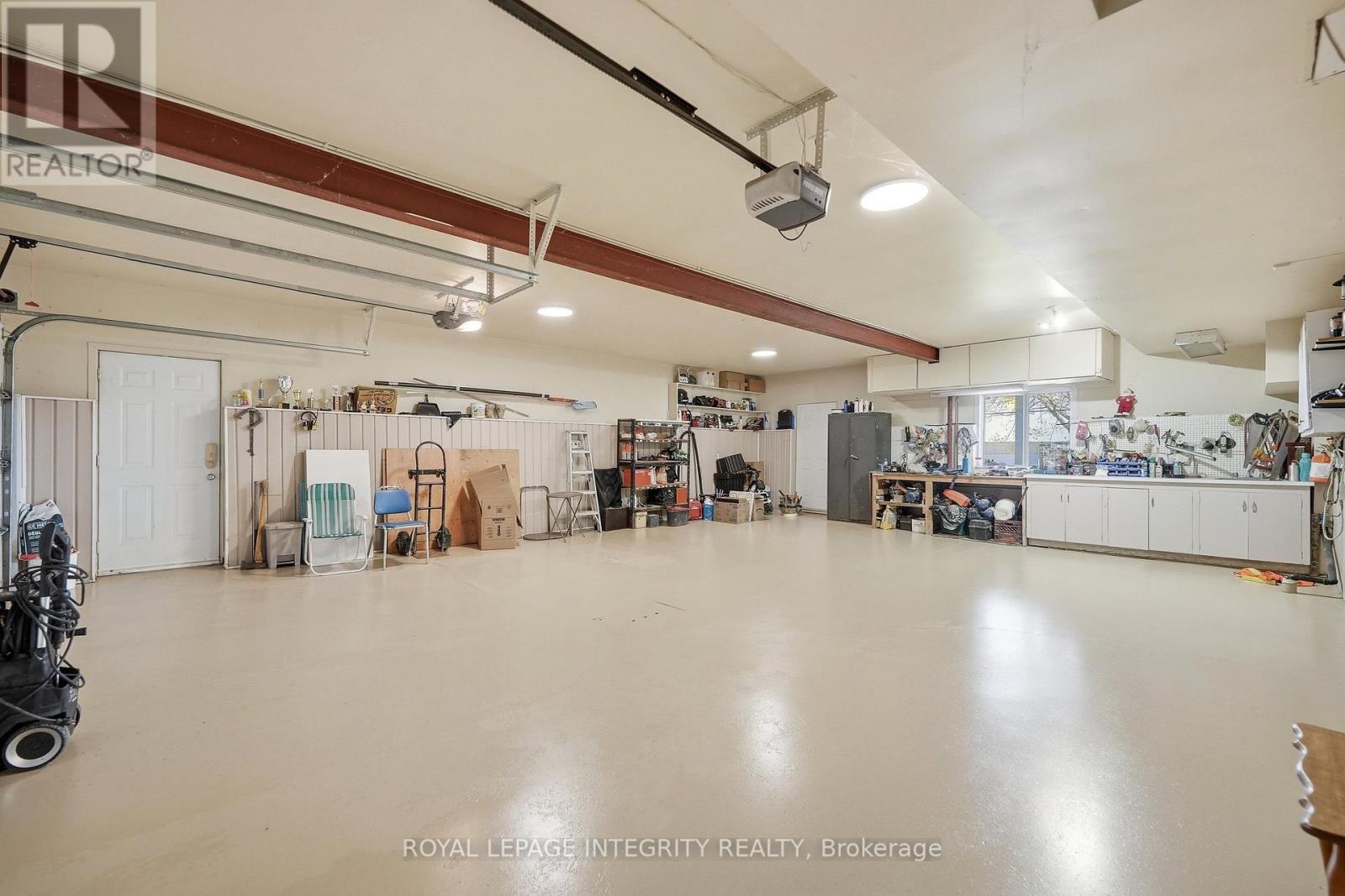 472 PAGO ROAD - 36