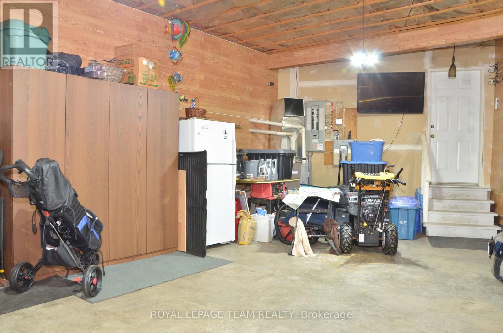 11708 BREEZEWOOD AVENUE S - 27