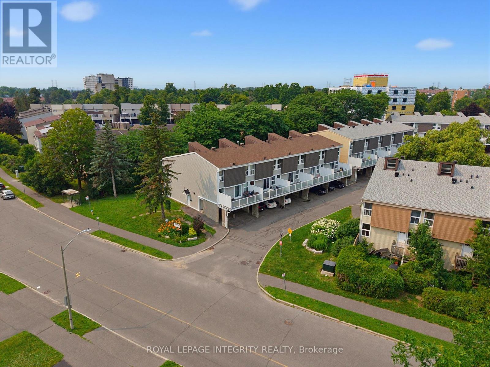 #36 3415 UPLANDS DRIVE - 31