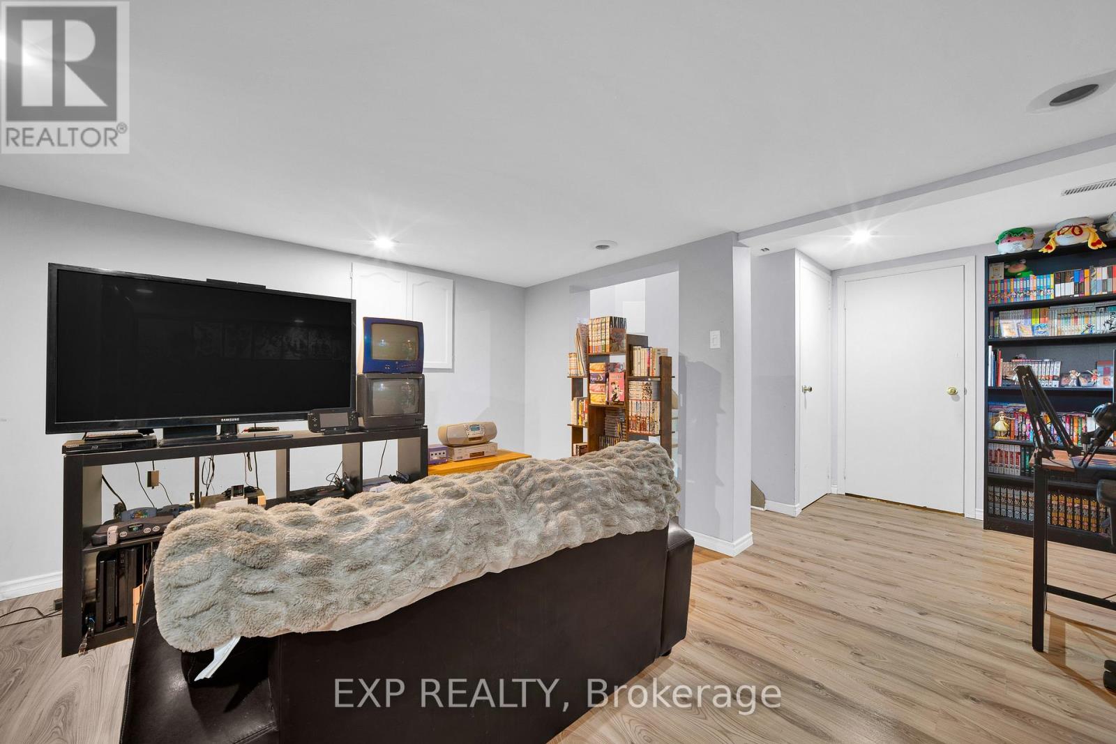 6431 TIMOTHY COURT - 28