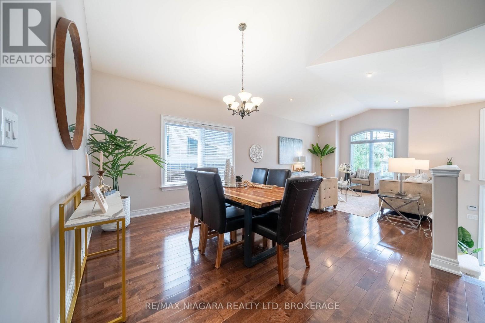 9148 HENDERSHOT BOULEVARD - 10