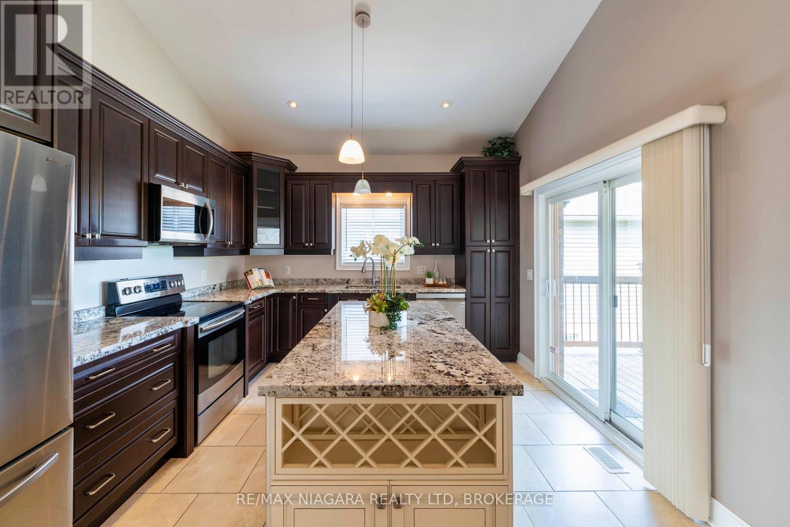 9148 HENDERSHOT BOULEVARD - 20