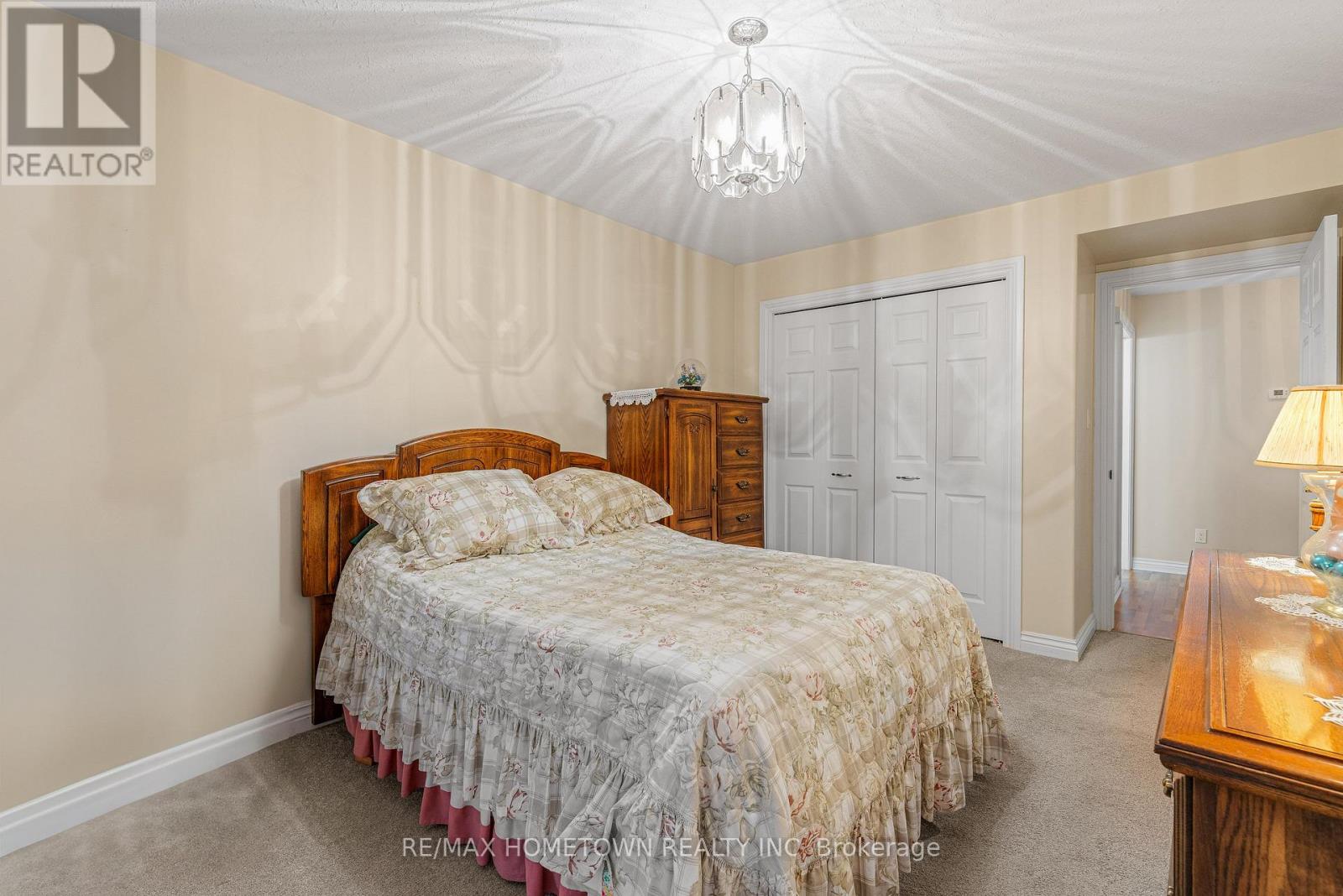 1048 BRIDLEWOOD DRIVE - Image 10