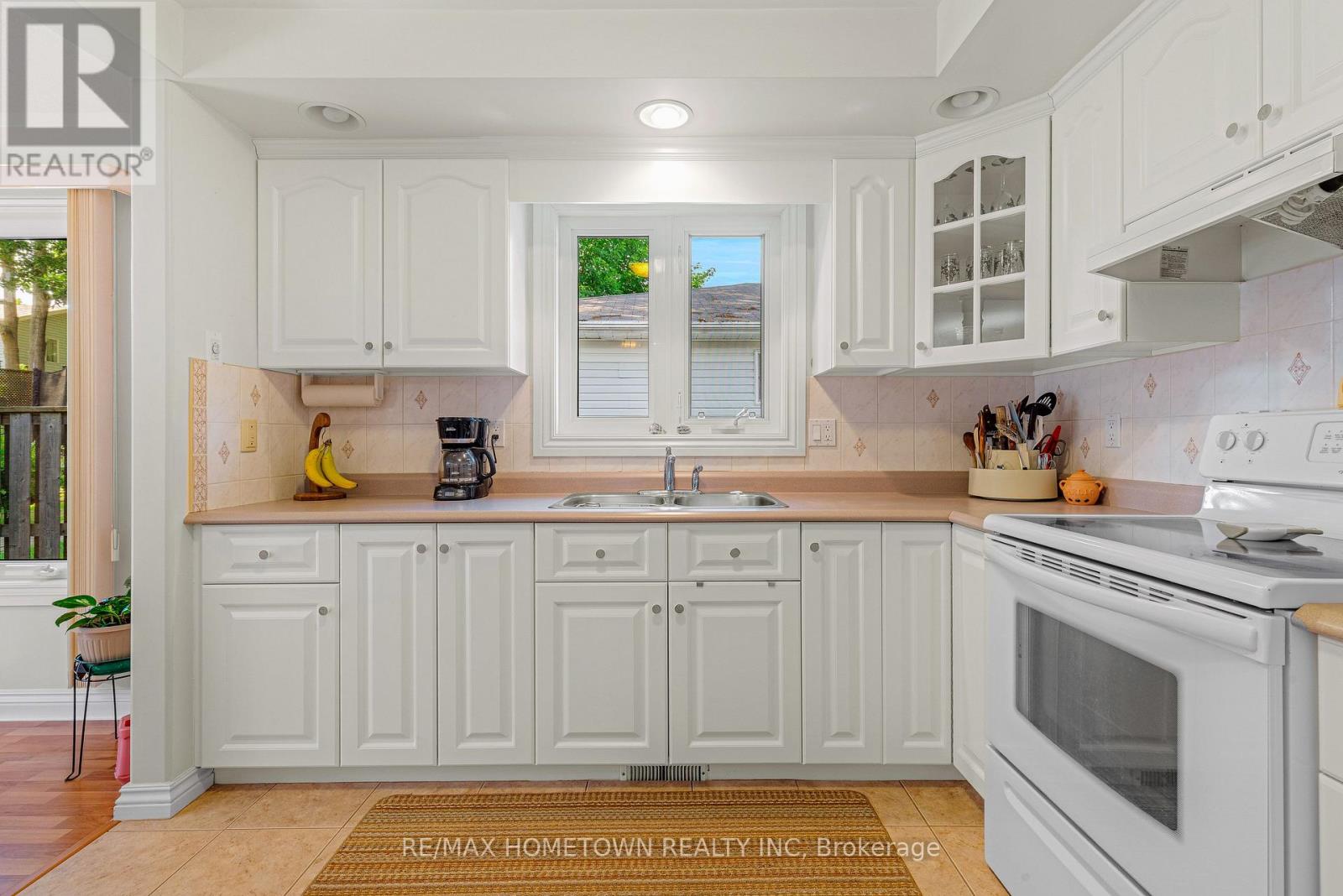 1048 BRIDLEWOOD DRIVE - Image 15