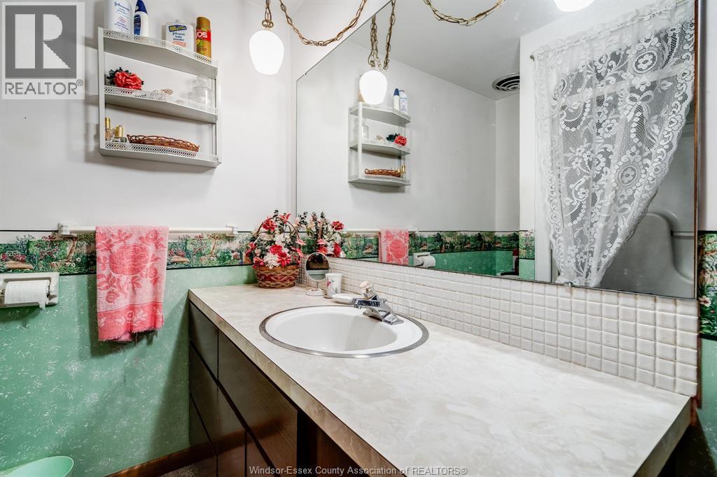 2257 Division ROAD North - 23