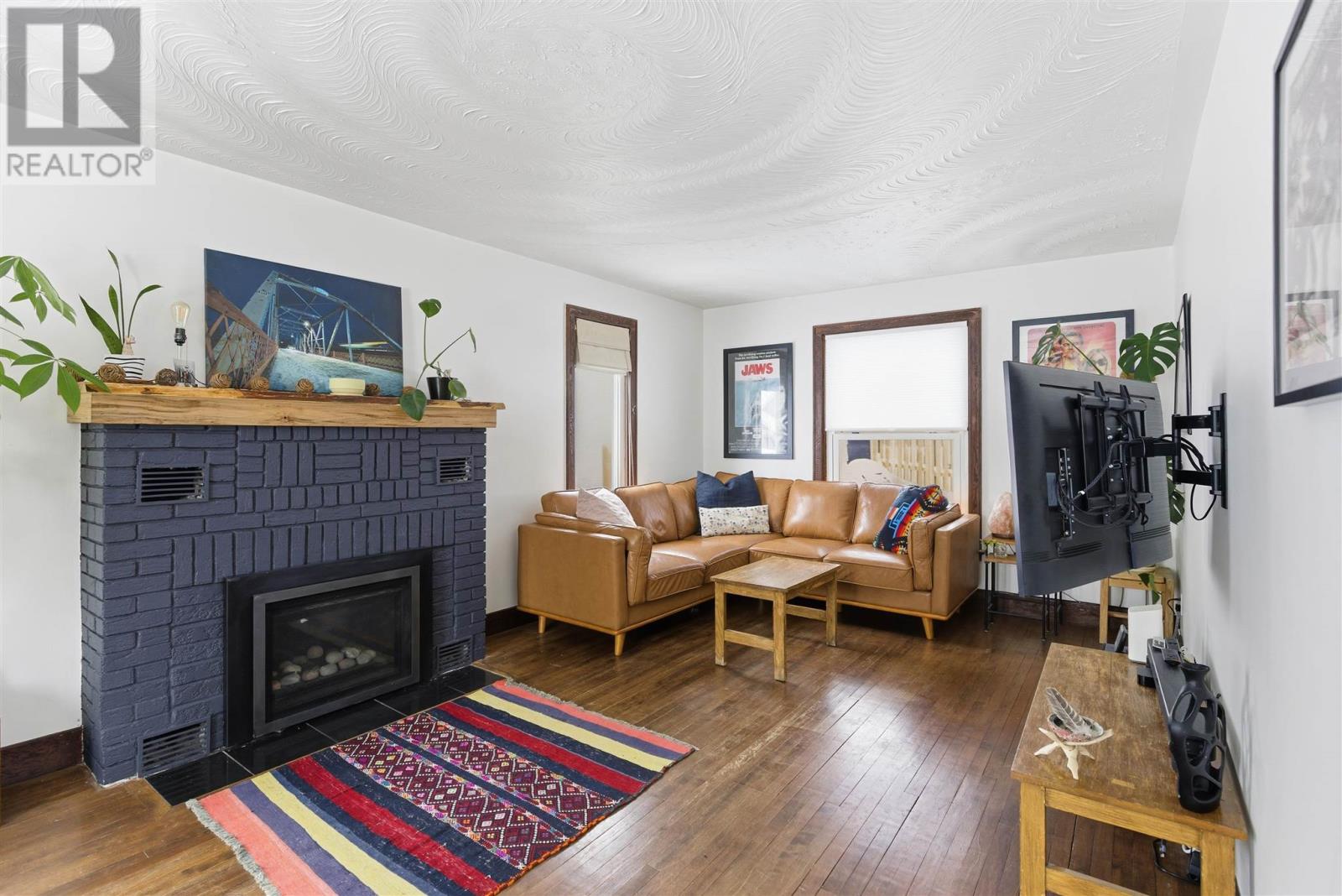 32 Salisbury AVE - 5