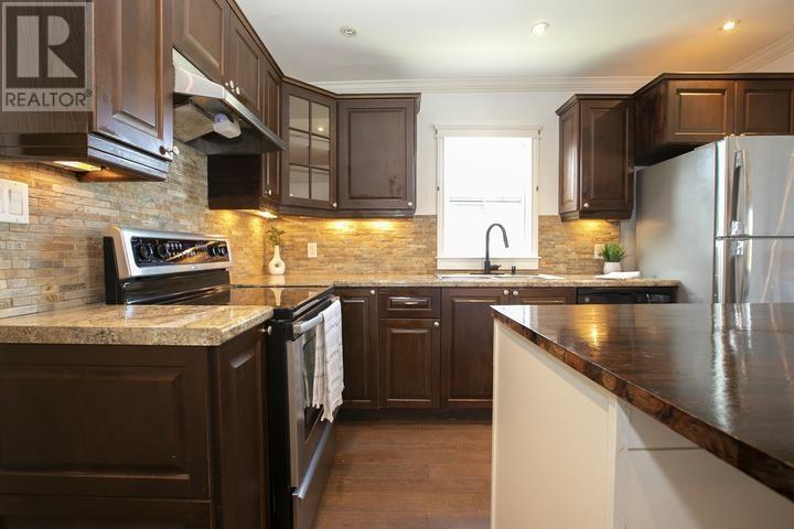 82 Cameron AVE - 25
