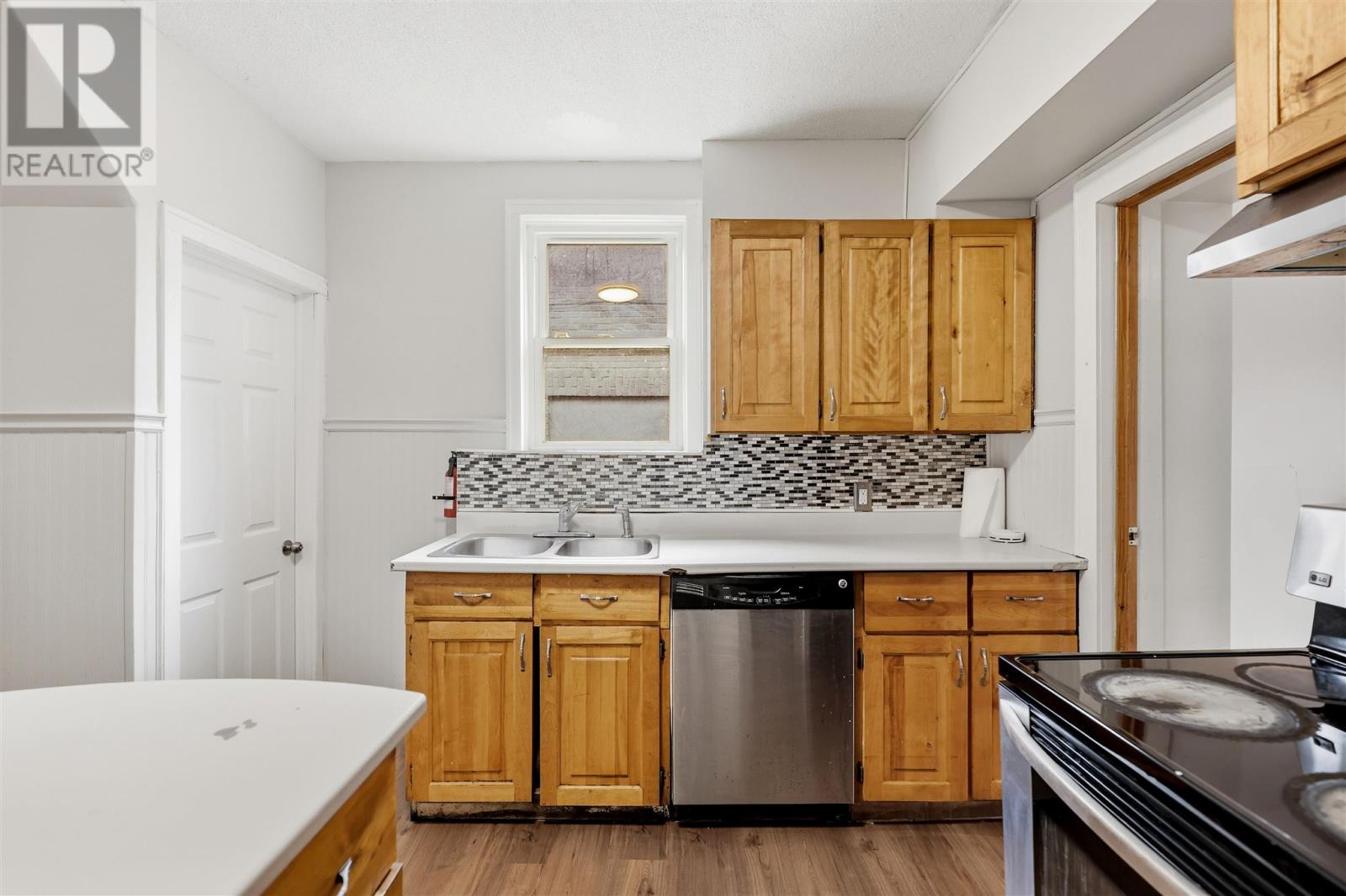 393 Bush ST - 11