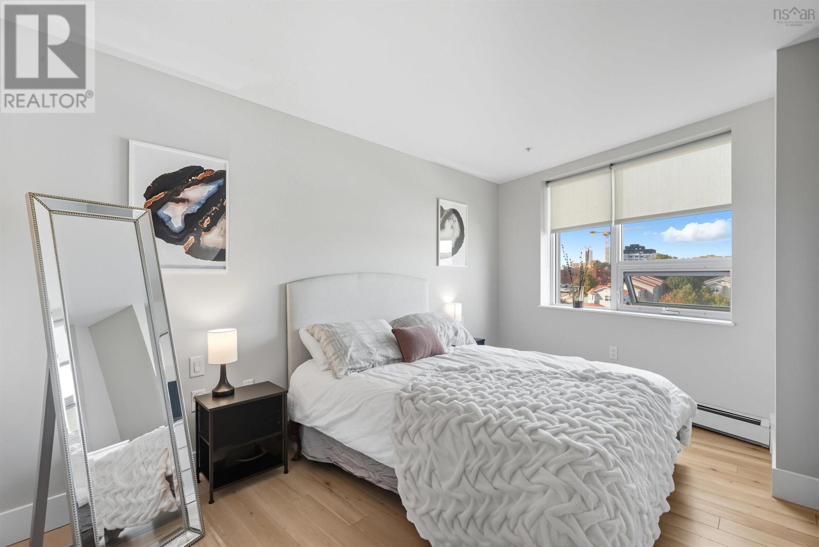 #501 15 Kings Wharf Place - 13
