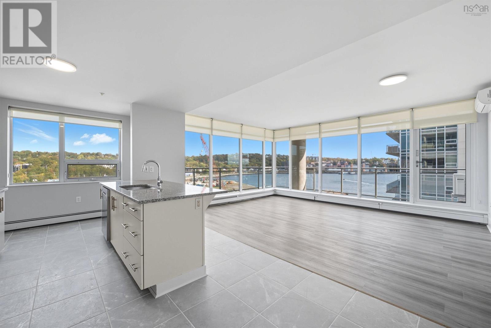 #502 15 Kings Wharf Place - 2