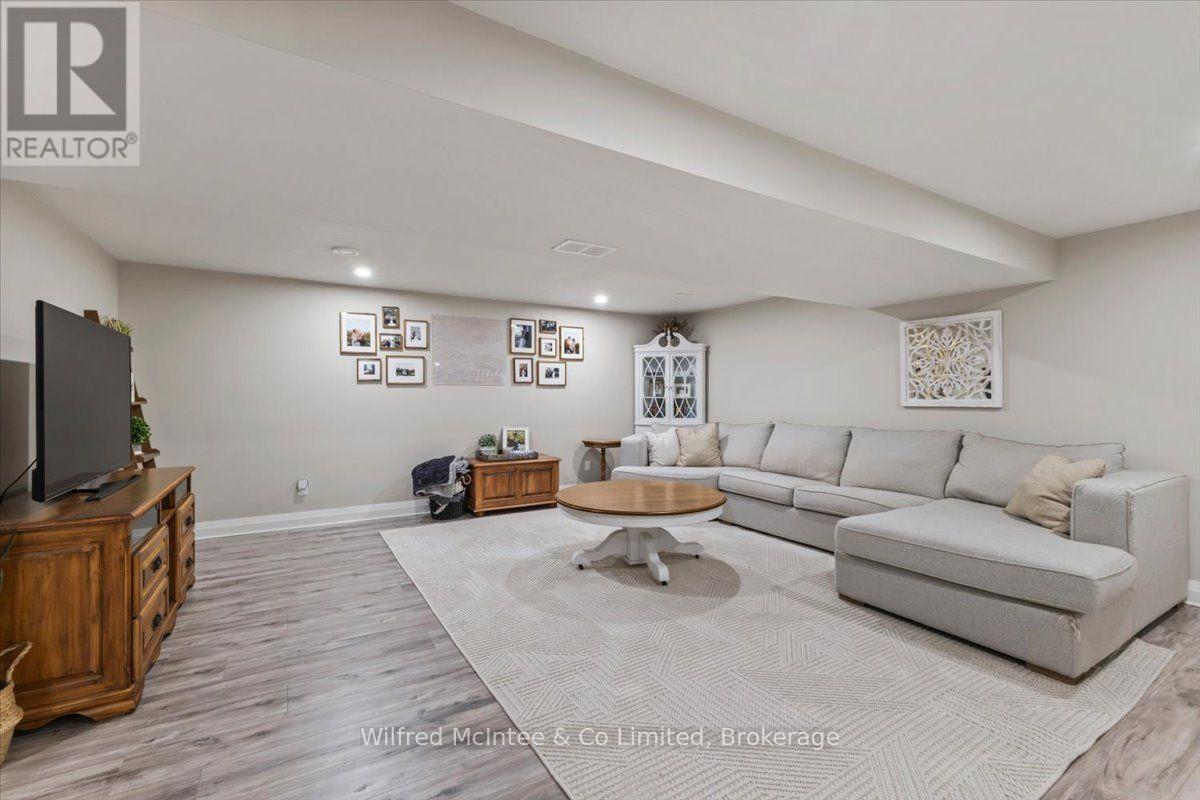 9 DIETZ STREET - 17