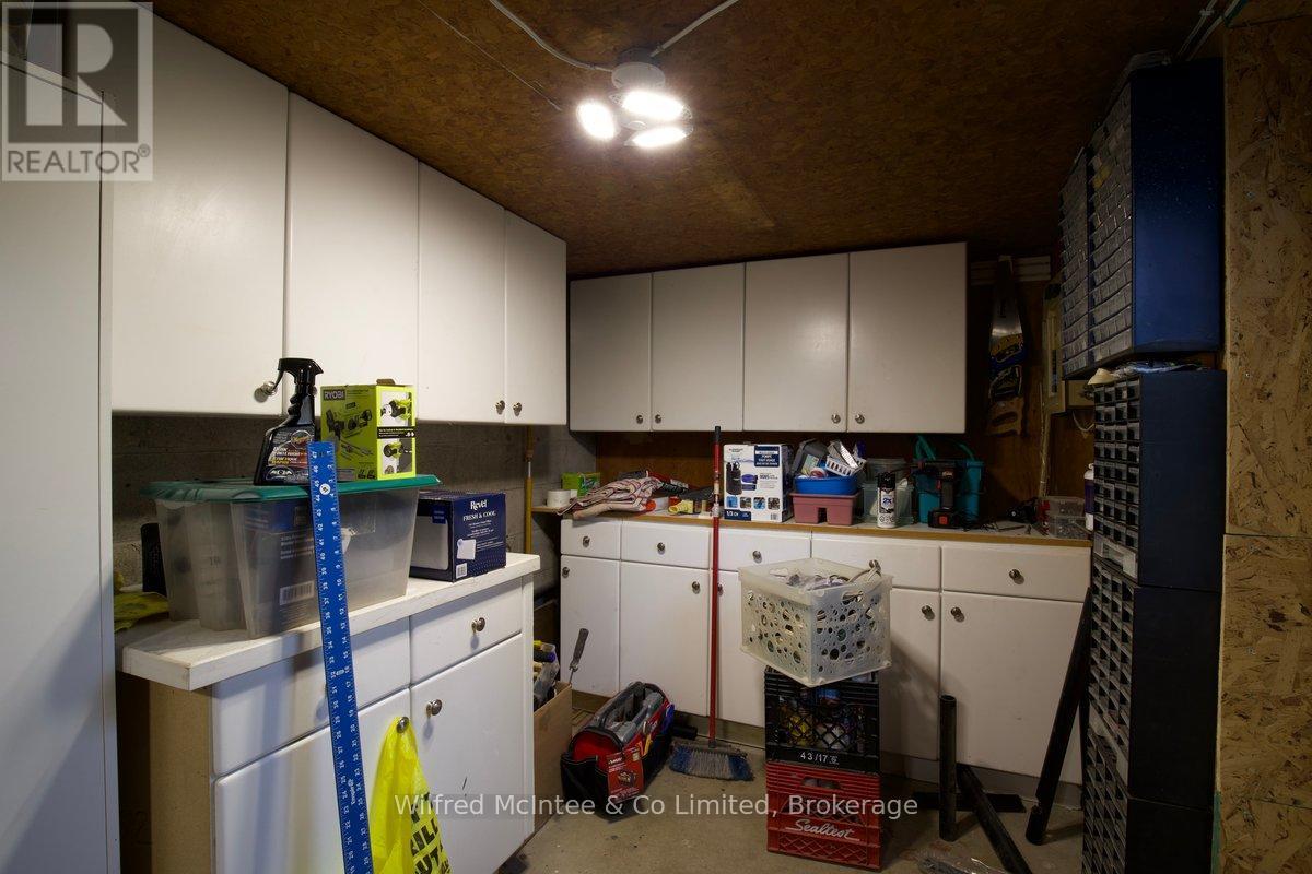 21571 GREY ROAD 16 - 36