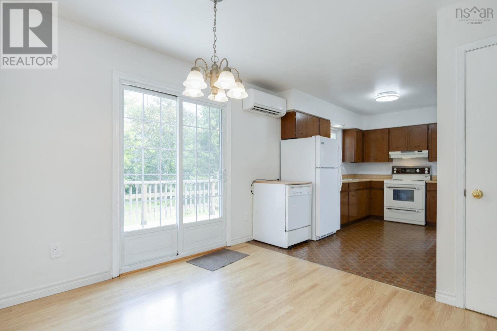 9 Holmes Hill Road - 8