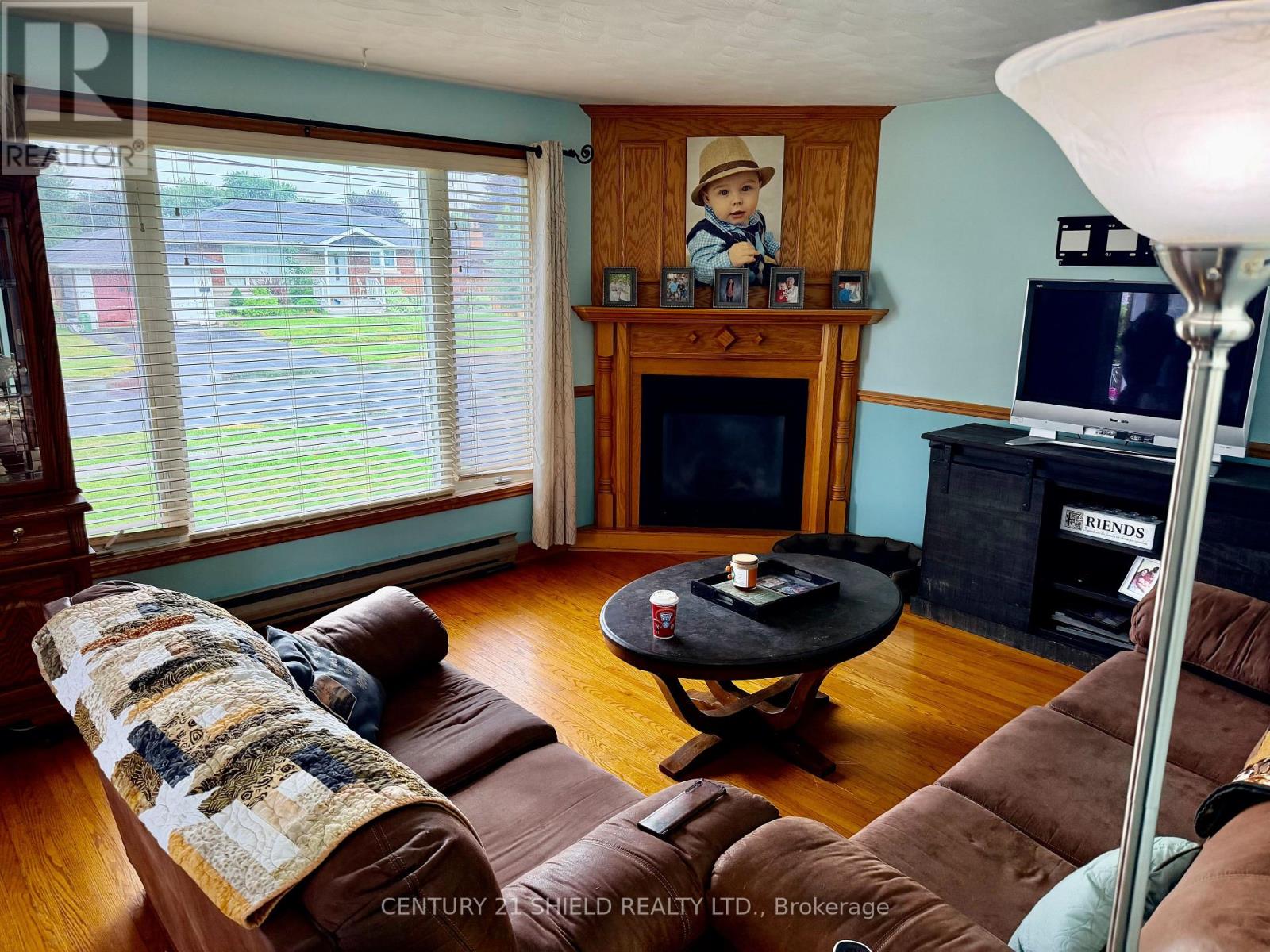 785 SANDFIELD CRESCENT - Image 8