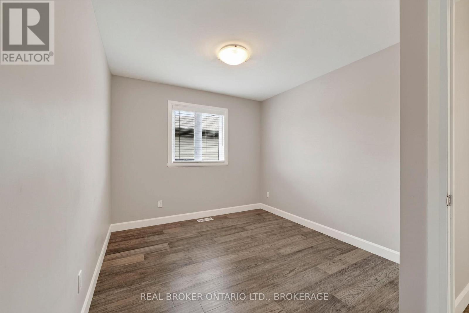 2199 BURKE AVENUE - Image 20