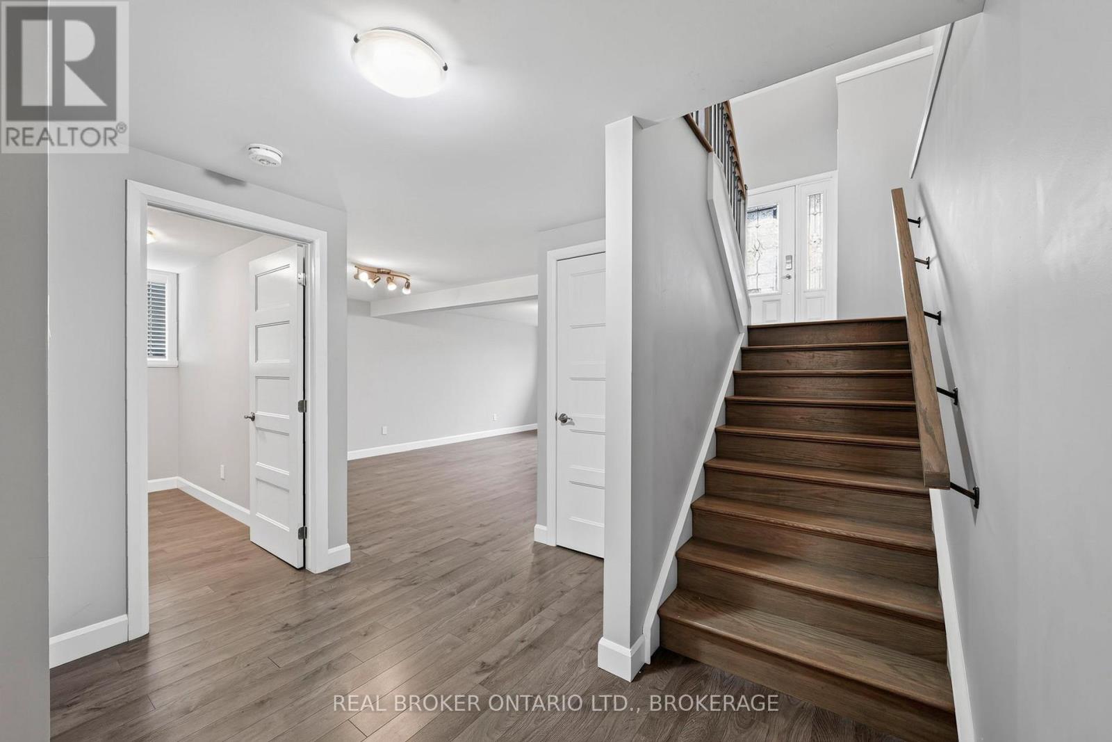 2199 BURKE AVENUE - Image 26