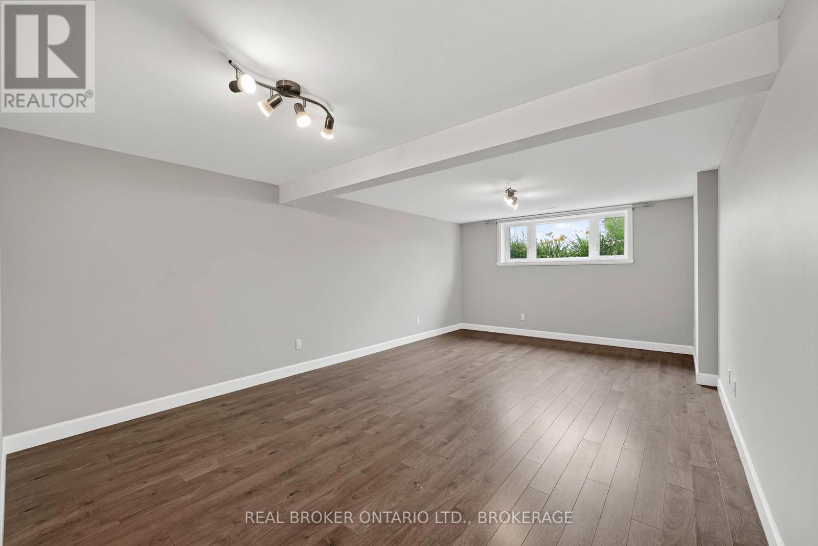 2199 BURKE AVENUE - 27