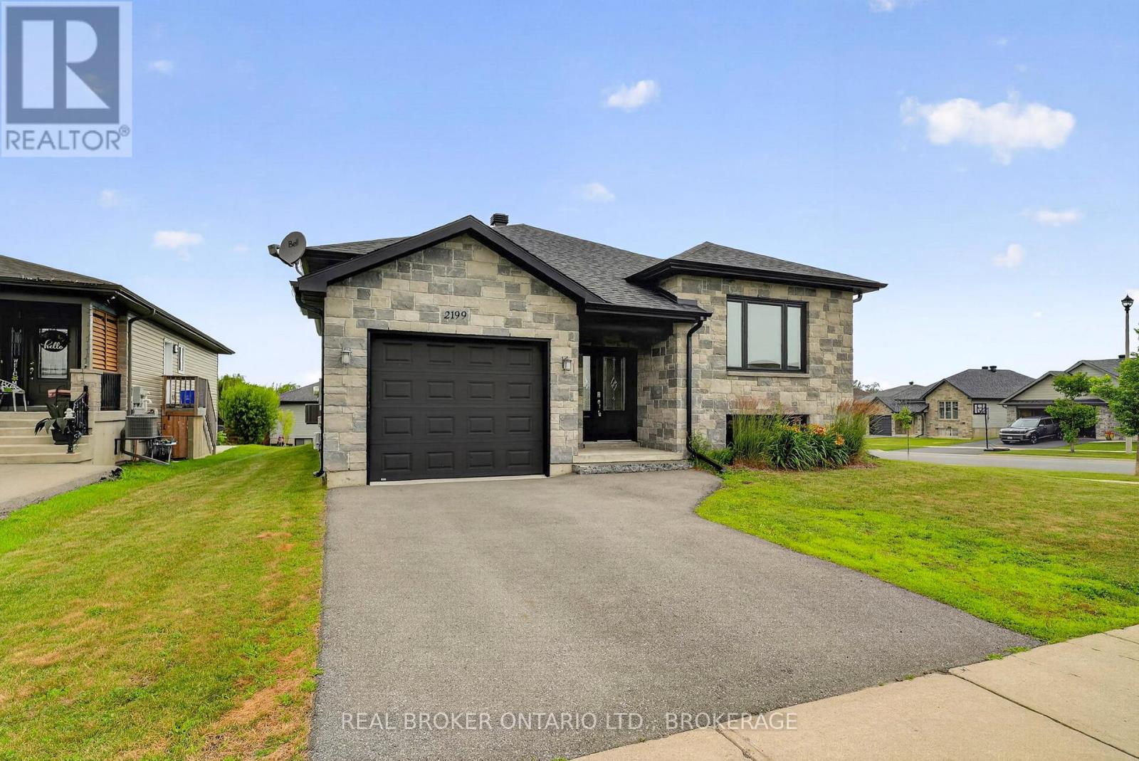 2199 BURKE AVENUE - 3