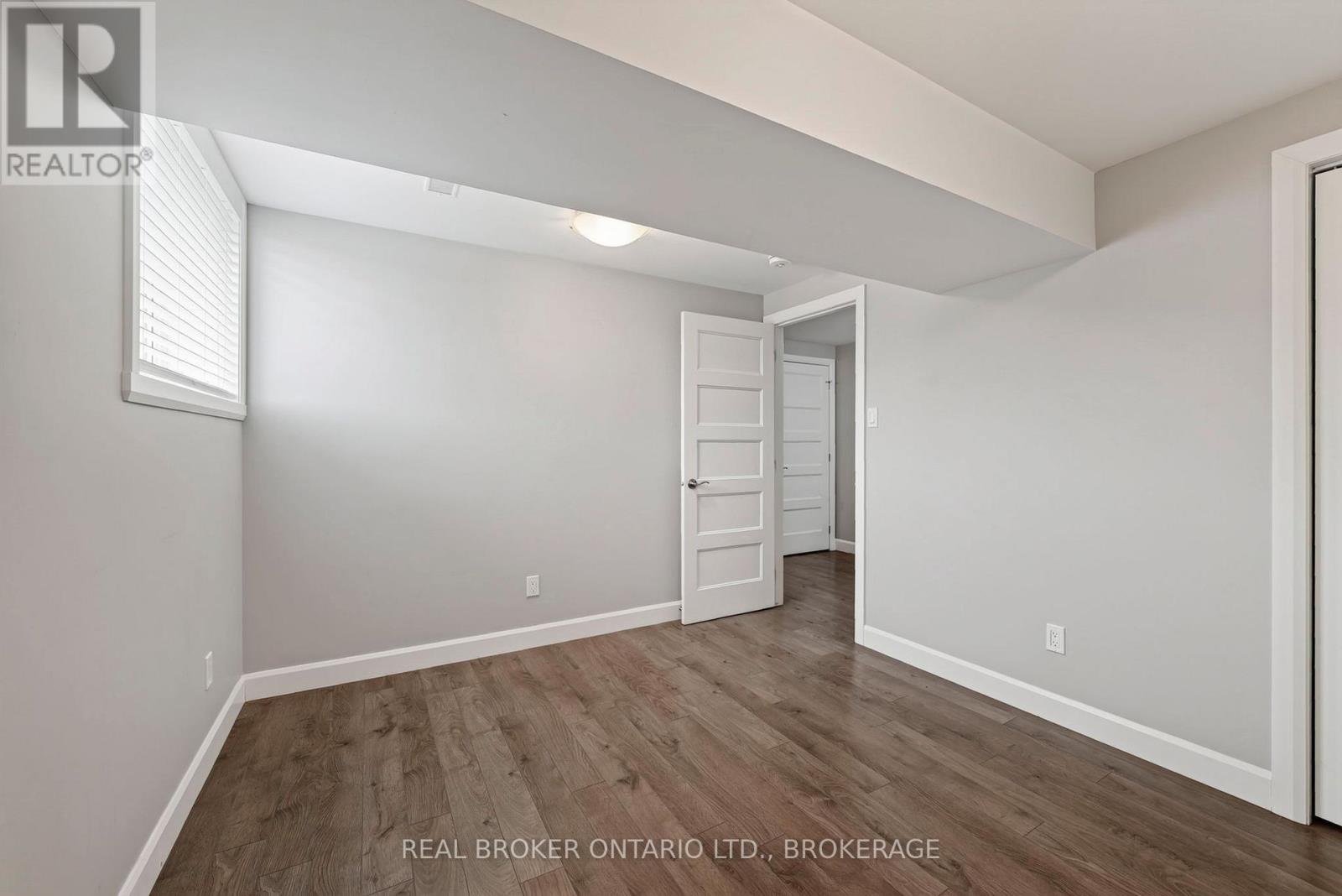 2199 BURKE AVENUE - Image 33