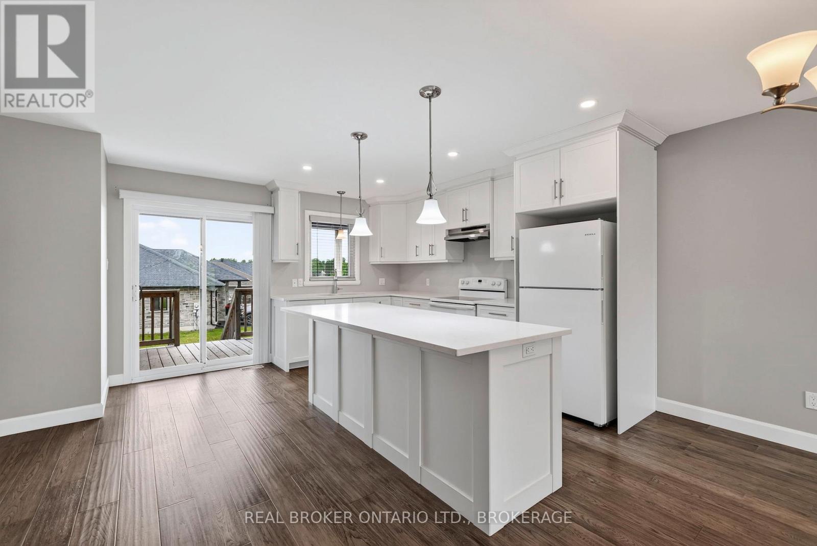 2199 BURKE AVENUE - Image 9
