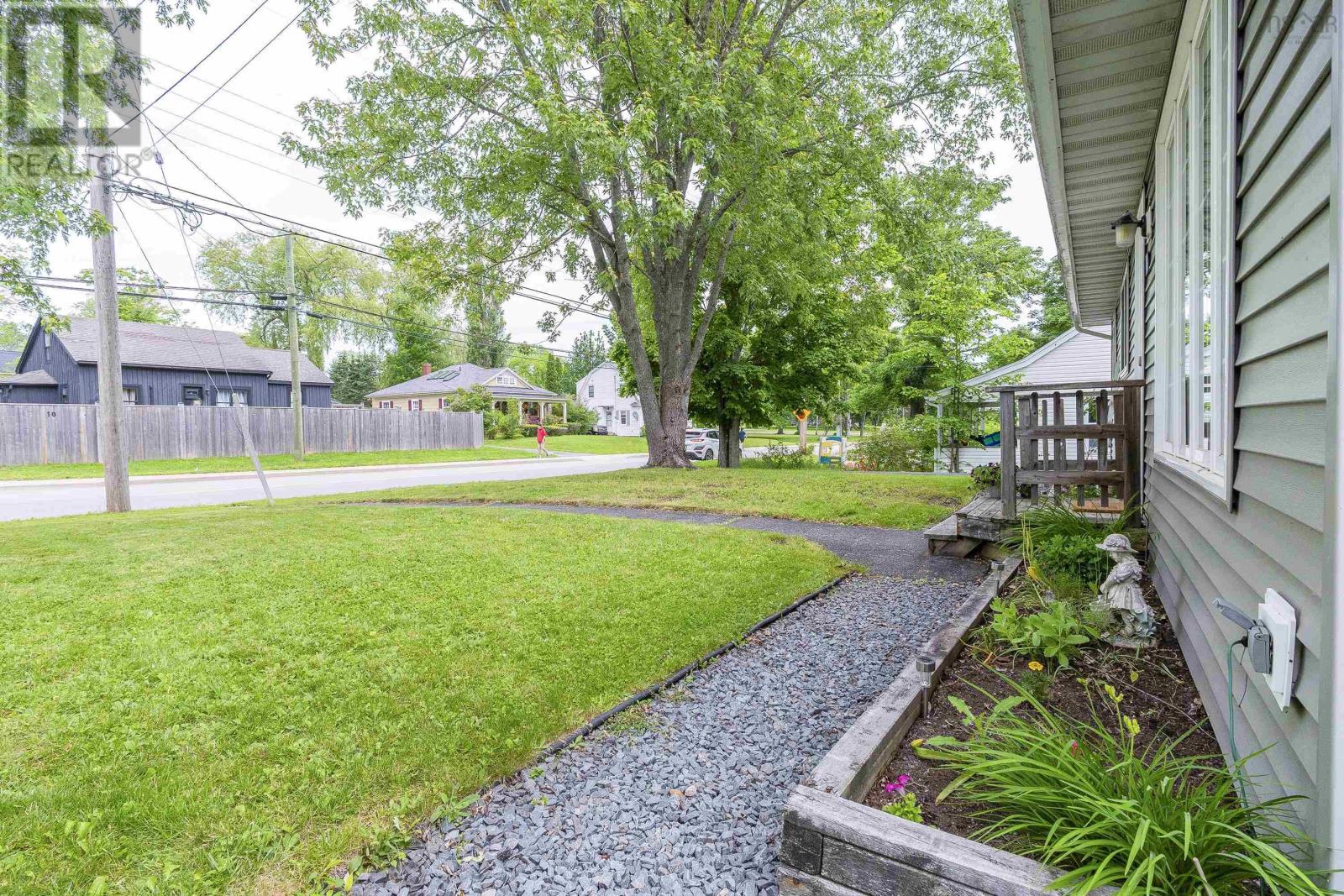 9 Holmes Hill Road - 38