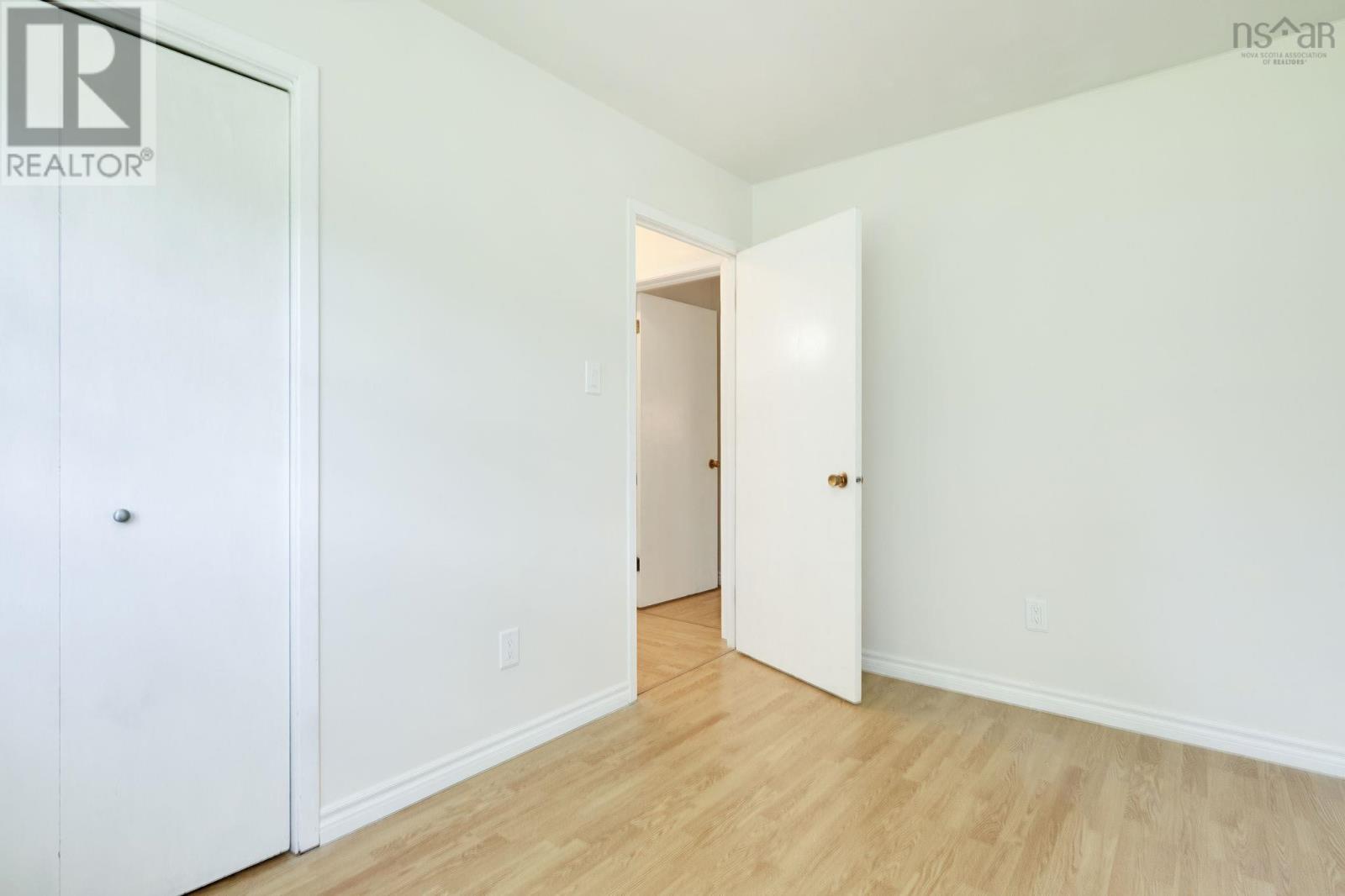 9 Holmes Hill Road - 27