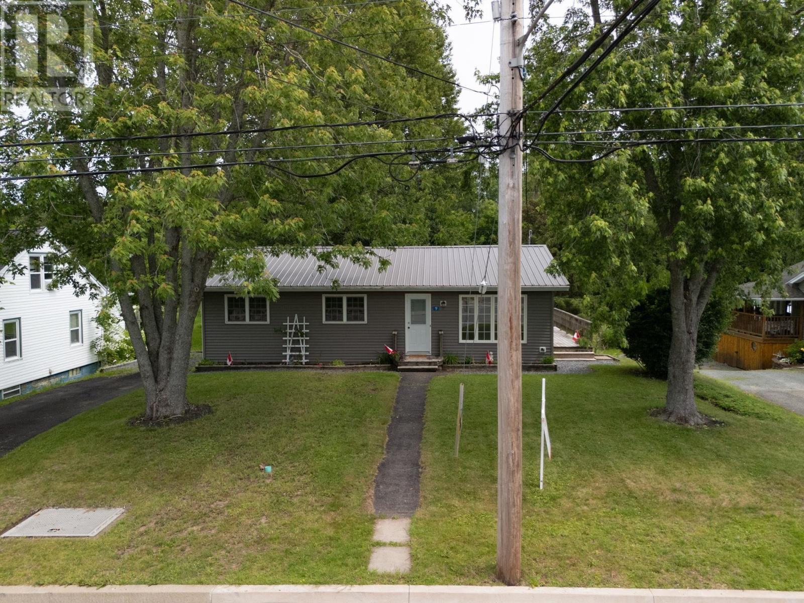 9 Holmes Hill Road - 36