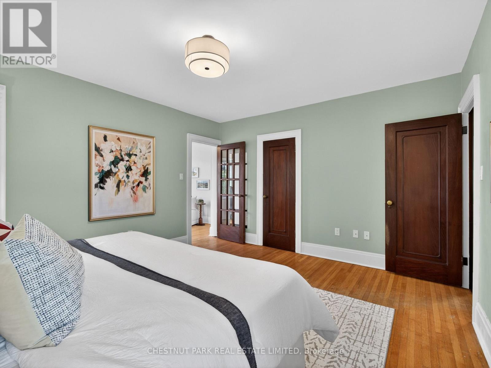 14 SERVINGTON CRESCENT - 14