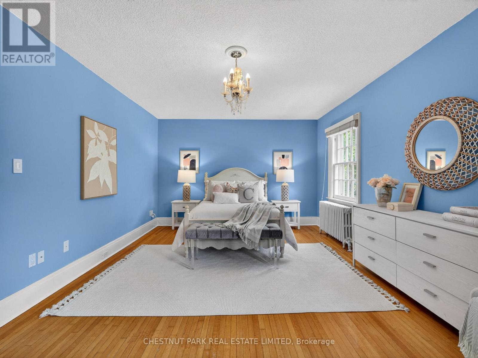 14 SERVINGTON CRESCENT - 17