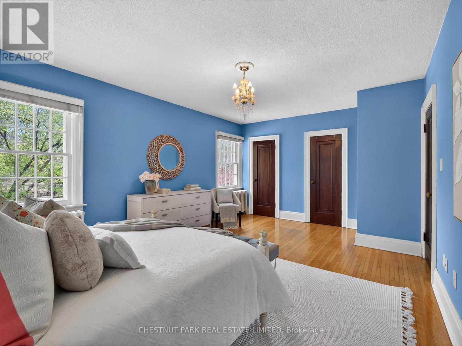 14 SERVINGTON CRESCENT - 18