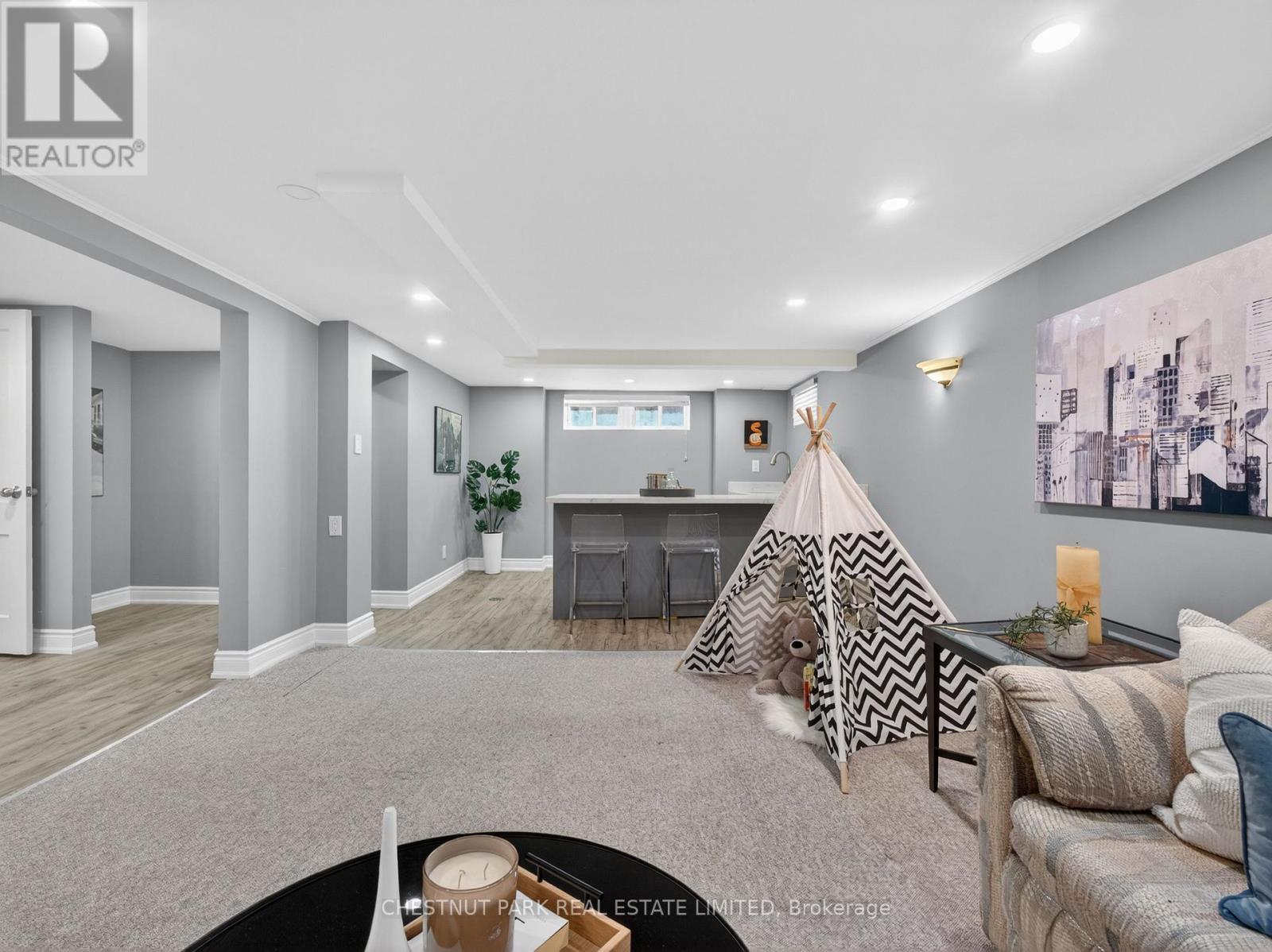 14 SERVINGTON CRESCENT - 25